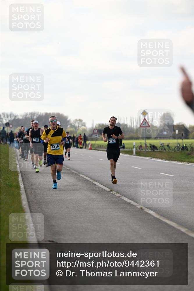 12.04.2026 - 45. Internationalen Wilhelmsburger Insellauf Dr. Thomas Lammeyer http://msf.ph/oto/9442361 12.04.2026 10:11:30 Laufen 4108, 4118, 2192 meine-sportfotos.de