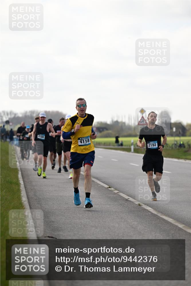 12.04.2026 - 45. Internationalen Wilhelmsburger Insellauf Dr. Thomas Lammeyer http://msf.ph/oto/9442376 12.04.2026 10:11:33 Laufen 4108, 4118, 2192 meine-sportfotos.de
