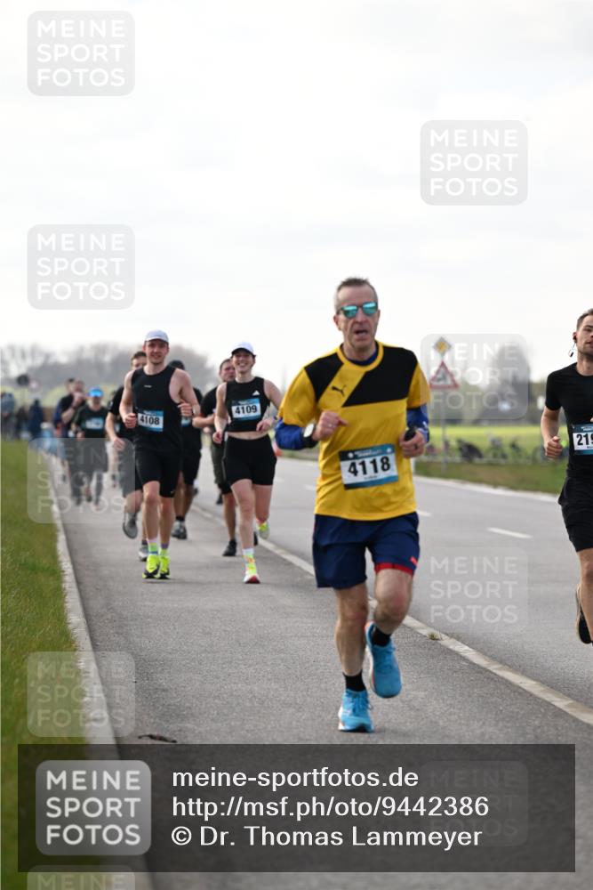 12.04.2026 - 45. Internationalen Wilhelmsburger Insellauf Dr. Thomas Lammeyer http://msf.ph/oto/9442386 12.04.2026 10:11:34 Laufen 4108, 4109, 4118, 21 meine-sportfotos.de