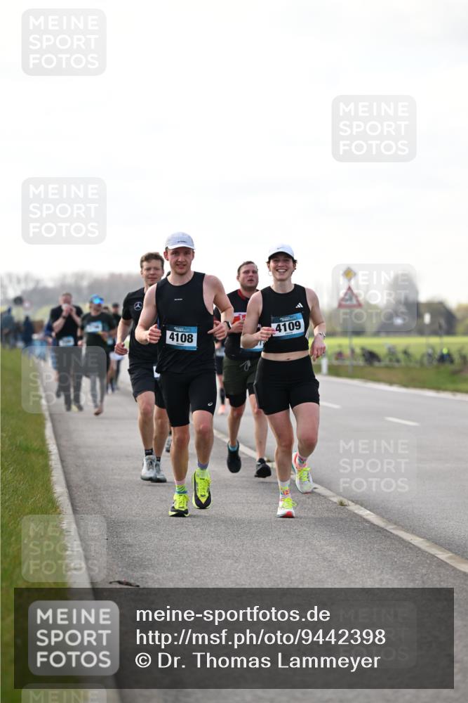12.04.2026 - 45. Internationalen Wilhelmsburger Insellauf Dr. Thomas Lammeyer http://msf.ph/oto/9442398 12.04.2026 10:11:36 Laufen 4108, 4109 meine-sportfotos.de