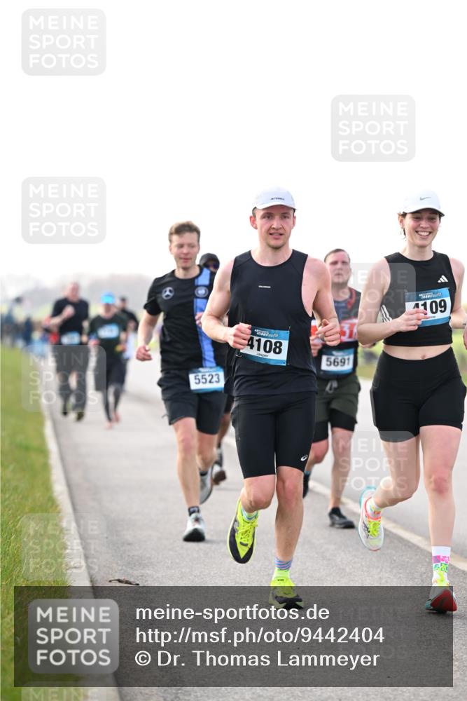 12.04.2026 - 45. Internationalen Wilhelmsburger Insellauf Dr. Thomas Lammeyer http://msf.ph/oto/9442404 12.04.2026 10:11:38 Laufen 5523, 4108, 5691, 109 meine-sportfotos.de