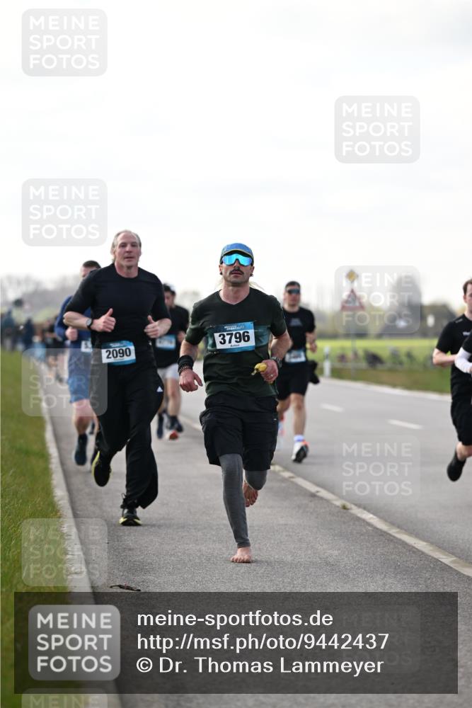 12.04.2026 - 45. Internationalen Wilhelmsburger Insellauf Dr. Thomas Lammeyer http://msf.ph/oto/9442437 12.04.2026 10:11:43 Laufen 2090, 3796 meine-sportfotos.de