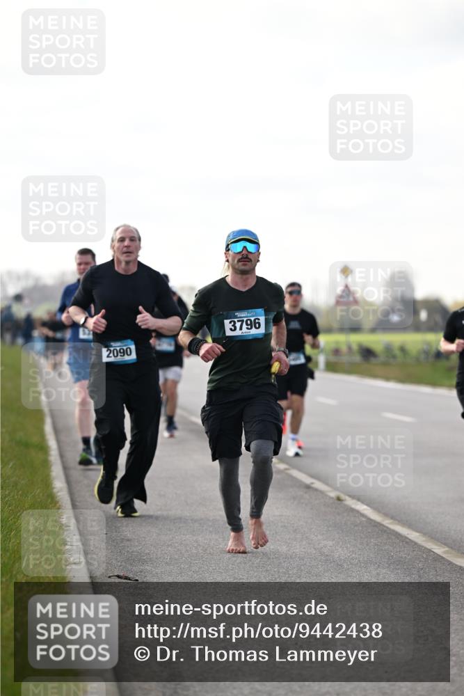 12.04.2026 - 45. Internationalen Wilhelmsburger Insellauf Dr. Thomas Lammeyer http://msf.ph/oto/9442438 12.04.2026 10:11:43 Laufen 2090, 3796 meine-sportfotos.de