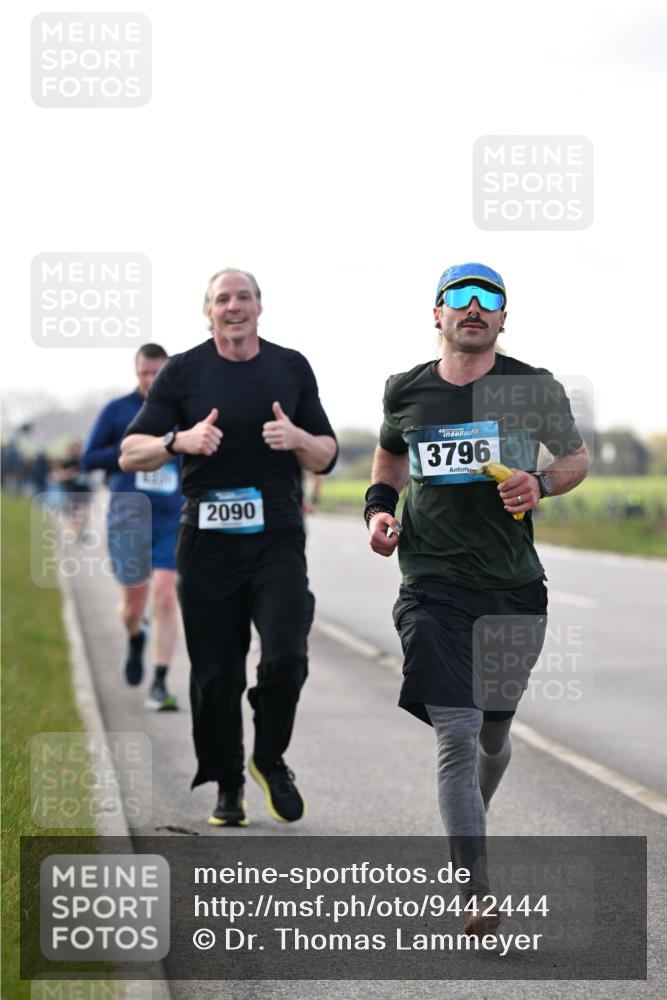 12.04.2026 - 45. Internationalen Wilhelmsburger Insellauf Dr. Thomas Lammeyer http://msf.ph/oto/9442444 12.04.2026 10:11:44 Laufen 2090, 3796 meine-sportfotos.de