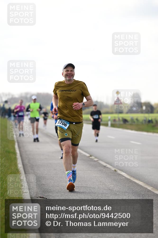 12.04.2026 - 45. Internationalen Wilhelmsburger Insellauf Dr. Thomas Lammeyer http://msf.ph/oto/9442500 12.04.2026 10:12:06 Laufen 11, 5706 meine-sportfotos.de