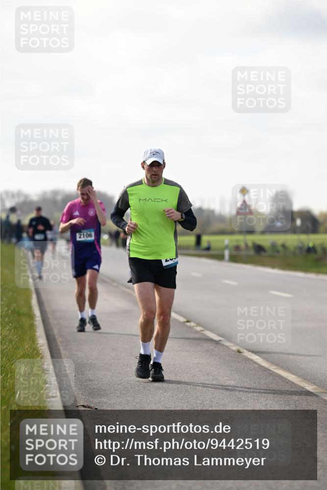 12.04.2026 - 45. Internationalen Wilhelmsburger Insellauf Dr. Thomas Lammeyer http://msf.ph/oto/9442519 12.04.2026 10:12:13 Laufen 2106 meine-sportfotos.de