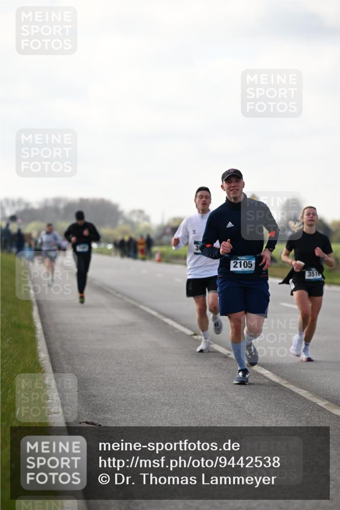 12.04.2026 - 45. Internationalen Wilhelmsburger Insellauf Dr. Thomas Lammeyer http://msf.ph/oto/9442538 12.04.2026 10:12:21 Laufen 2105, 351 meine-sportfotos.de