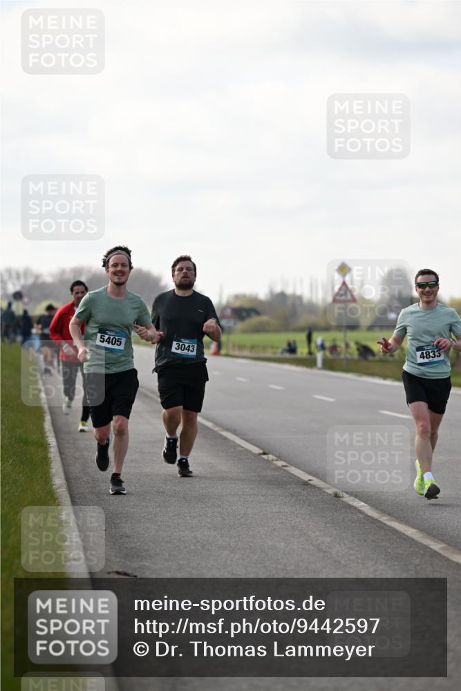 12.04.2026 - 45. Internationalen Wilhelmsburger Insellauf Dr. Thomas Lammeyer http://msf.ph/oto/9442597 12.04.2026 10:12:45 Laufen 5405, 3043, 4833 meine-sportfotos.de