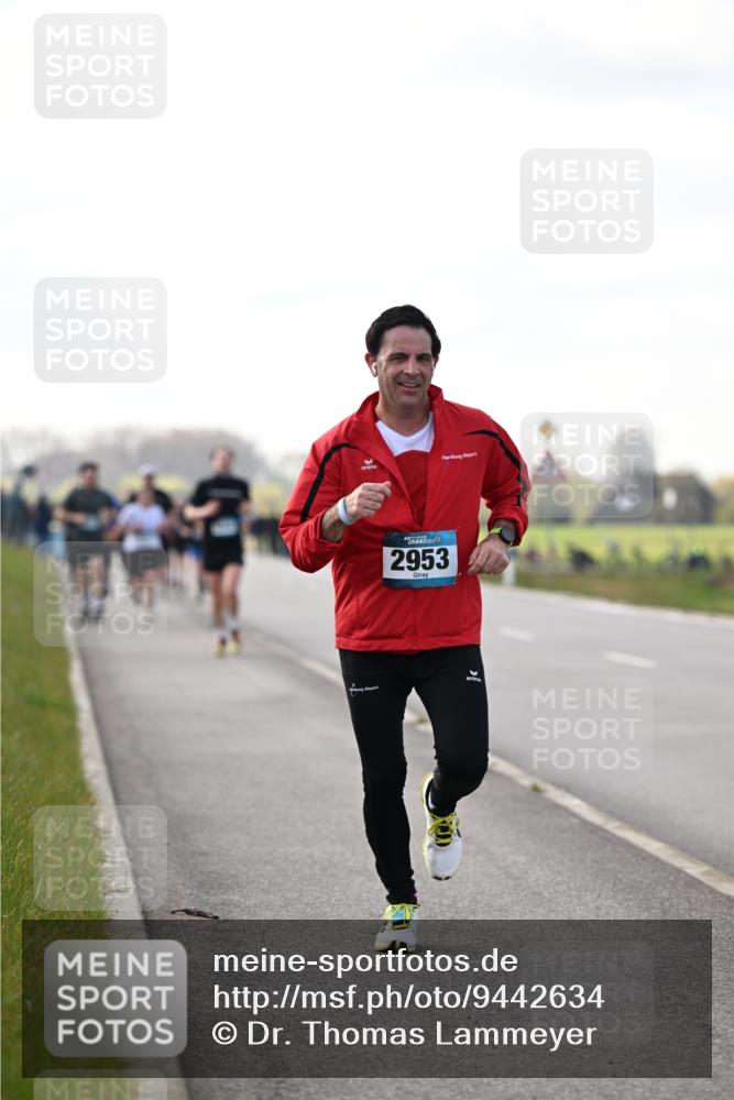 12.04.2026 - 45. Internationalen Wilhelmsburger Insellauf Dr. Thomas Lammeyer http://msf.ph/oto/9442634 12.04.2026 10:12:51 Laufen 2953 meine-sportfotos.de