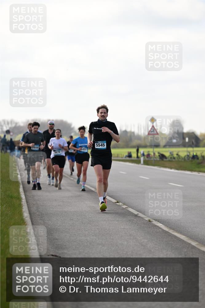 12.04.2026 - 45. Internationalen Wilhelmsburger Insellauf Dr. Thomas Lammeyer http://msf.ph/oto/9442644 12.04.2026 10:12:56 Laufen 2444, 3670, 2451, 5545 meine-sportfotos.de