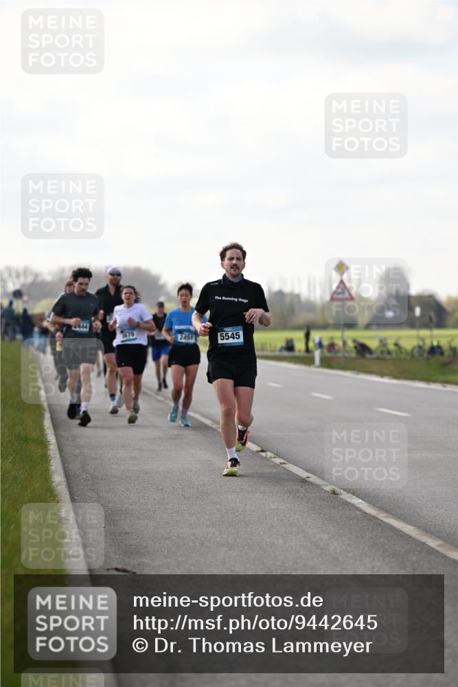 12.04.2026 - 45. Internationalen Wilhelmsburger Insellauf Dr. Thomas Lammeyer http://msf.ph/oto/9442645 12.04.2026 10:12:56 Laufen 3670, 2451, 5545 meine-sportfotos.de