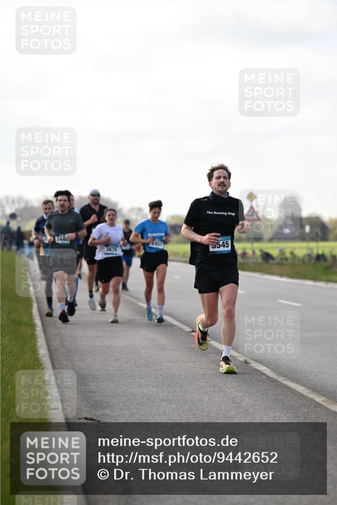12.04.2026 - 45. Internationalen Wilhelmsburger Insellauf Dr. Thomas Lammeyer http://msf.ph/oto/9442652 12.04.2026 10:12:57 Laufen 2451, 5545 meine-sportfotos.de