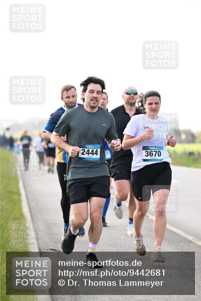 12.04.2026 - 45. Internationalen Wilhelmsburger Insellauf Dr. Thomas Lammeyer http://msf.ph/oto/9442681 12.04.2026 10:13:02 Laufen 2444, 3670 meine-sportfotos.de