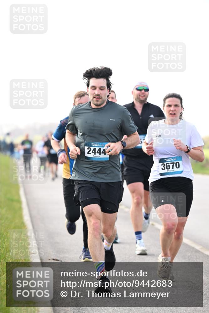 12.04.2026 - 45. Internationalen Wilhelmsburger Insellauf Dr. Thomas Lammeyer http://msf.ph/oto/9442683 12.04.2026 10:13:02 Laufen 2444, 3670 meine-sportfotos.de