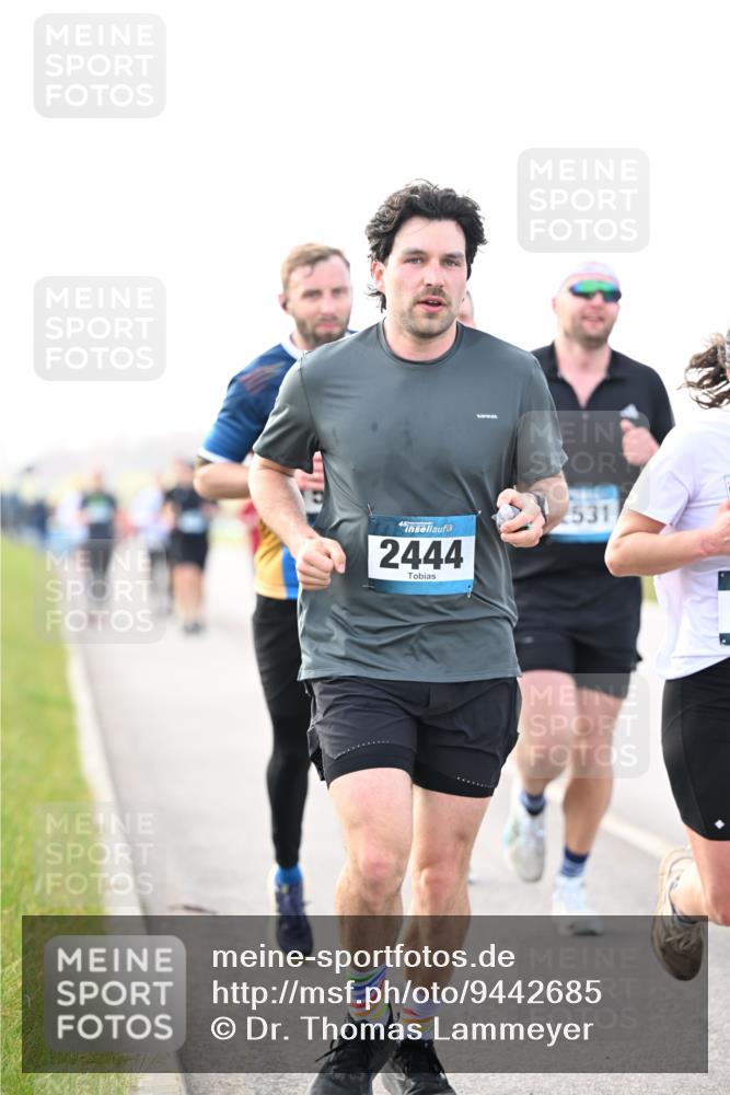 12.04.2026 - 45. Internationalen Wilhelmsburger Insellauf Dr. Thomas Lammeyer http://msf.ph/oto/9442685 12.04.2026 10:13:03 Laufen 2444, 531 meine-sportfotos.de