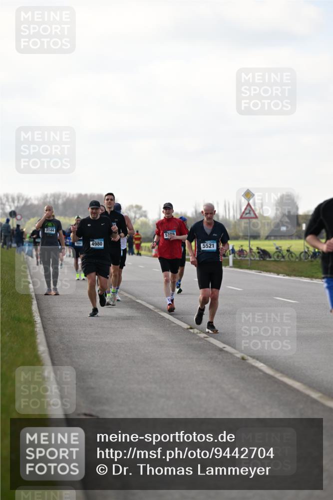 12.04.2026 - 45. Internationalen Wilhelmsburger Insellauf Dr. Thomas Lammeyer http://msf.ph/oto/9442704 12.04.2026 10:13:07 Laufen 3144, 3894, 4980, 5299, 5521 meine-sportfotos.de
