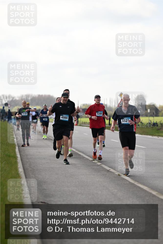 12.04.2026 - 45. Internationalen Wilhelmsburger Insellauf Dr. Thomas Lammeyer http://msf.ph/oto/9442714 12.04.2026 10:13:09 Laufen 3144, 304, 4980, 5289, 5521 meine-sportfotos.de