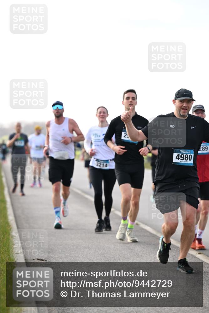 12.04.2026 - 45. Internationalen Wilhelmsburger Insellauf Dr. Thomas Lammeyer http://msf.ph/oto/9442729 12.04.2026 10:13:13 Laufen 3214, 2, 4980, 289 meine-sportfotos.de
