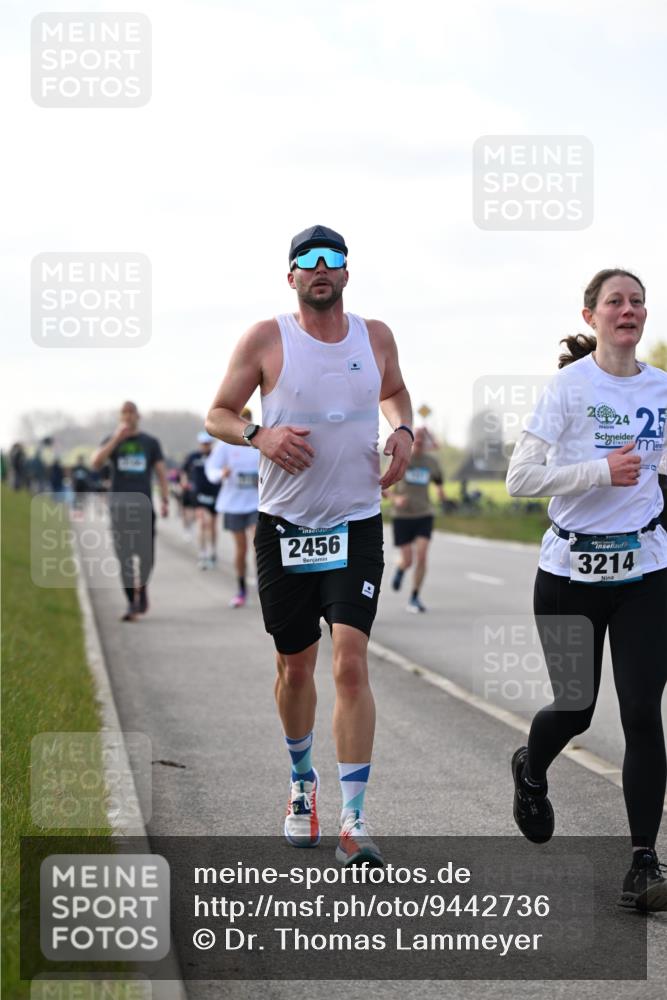 12.04.2026 - 45. Internationalen Wilhelmsburger Insellauf Dr. Thomas Lammeyer http://msf.ph/oto/9442736 12.04.2026 10:13:15 Laufen 4, 2456, 1, 20024, 3214 meine-sportfotos.de