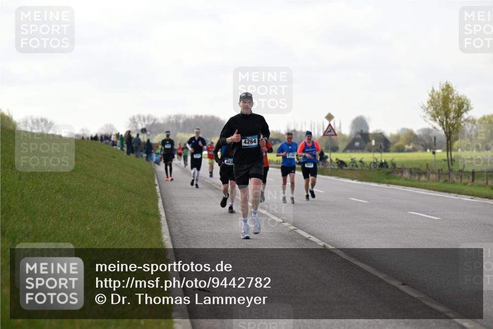 12.04.2026 - 45. Internationalen Wilhelmsburger Insellauf Dr. Thomas Lammeyer http://msf.ph/oto/9442782 12.04.2026 10:13:34 Laufen 403, 4264, 5541 meine-sportfotos.de