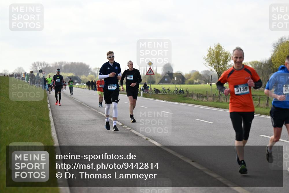 12.04.2026 - 45. Internationalen Wilhelmsburger Insellauf Dr. Thomas Lammeyer http://msf.ph/oto/9442814 12.04.2026 10:13:41 Laufen 5629, 2769, 2375, 3444, 3139 meine-sportfotos.de