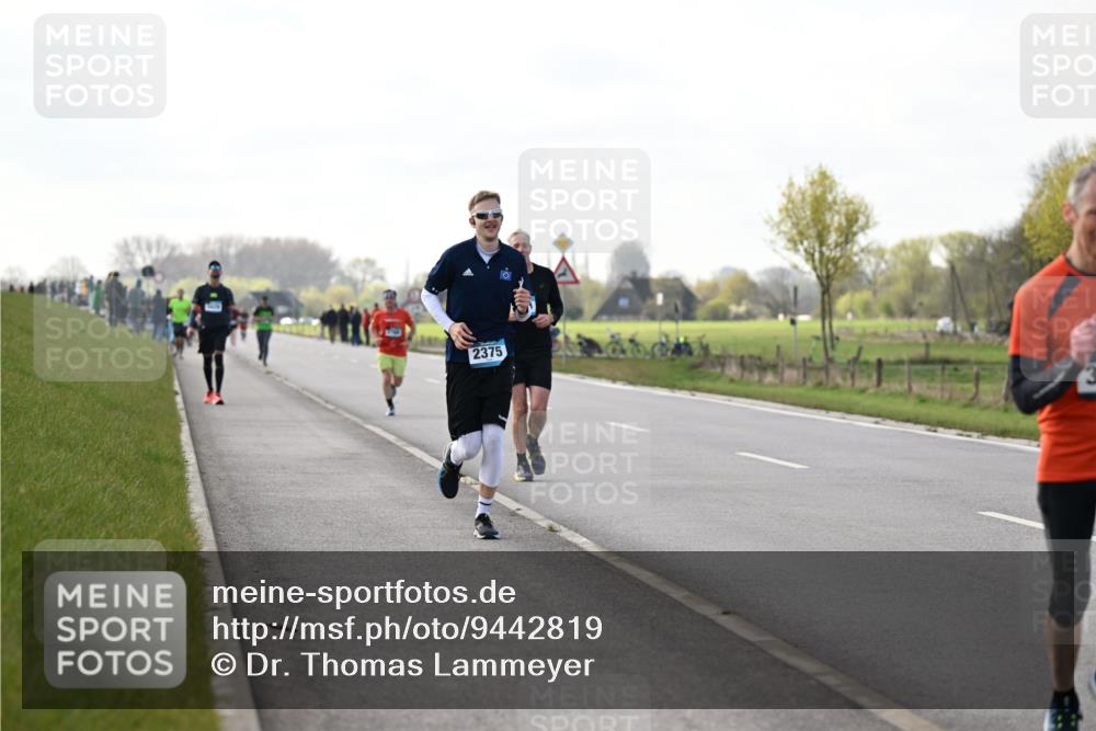 12.04.2026 - 45. Internationalen Wilhelmsburger Insellauf Dr. Thomas Lammeyer http://msf.ph/oto/9442819 12.04.2026 10:13:42 Laufen 2375 meine-sportfotos.de