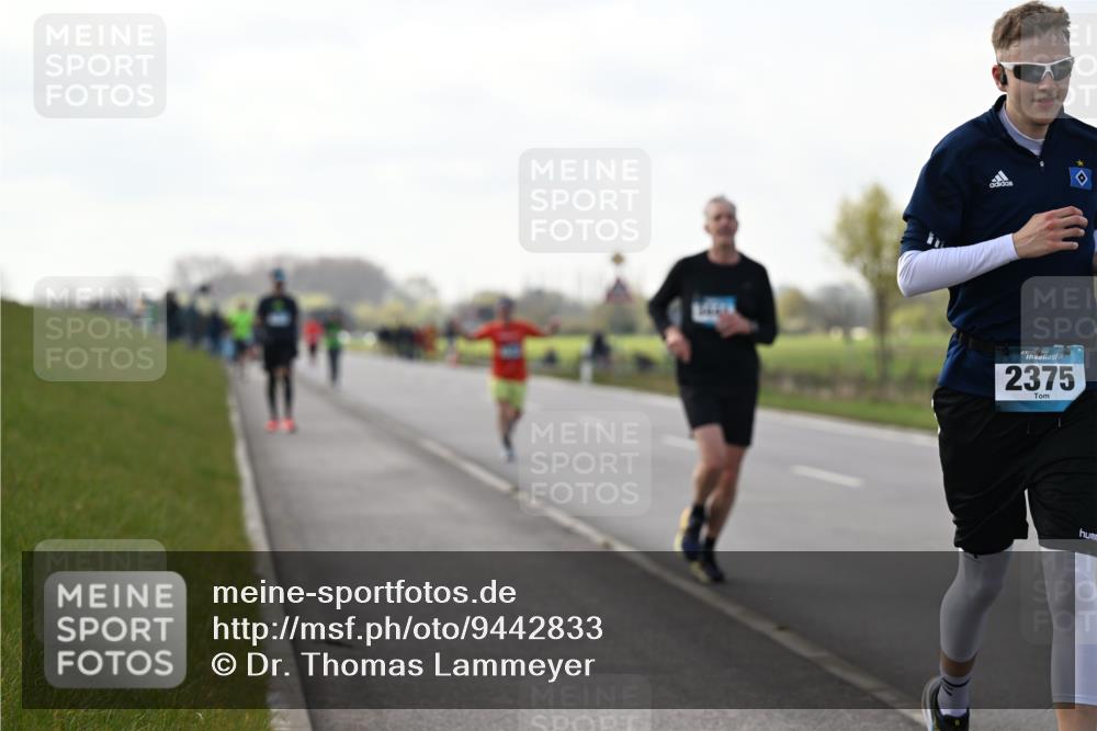12.04.2026 - 45. Internationalen Wilhelmsburger Insellauf Dr. Thomas Lammeyer http://msf.ph/oto/9442833 12.04.2026 10:13:45 Laufen 2375 meine-sportfotos.de