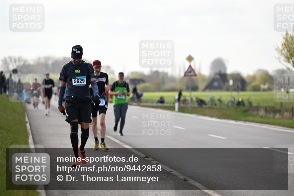 12.04.2026 - 45. Internationalen Wilhelmsburger Insellauf Dr. Thomas Lammeyer http://msf.ph/oto/9442858 12.04.2026 10:13:55 Laufen 5629, 43 meine-sportfotos.de