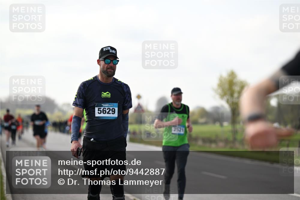 12.04.2026 - 45. Internationalen Wilhelmsburger Insellauf Dr. Thomas Lammeyer http://msf.ph/oto/9442887 12.04.2026 10:14:02 Laufen 45, 5629, 2521 meine-sportfotos.de