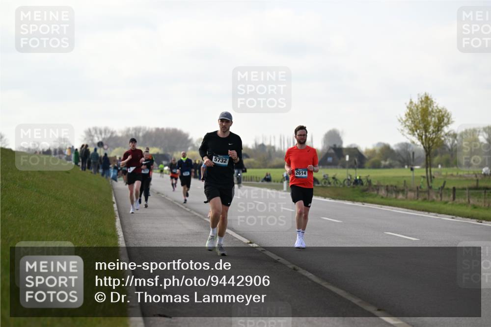 12.04.2026 - 45. Internationalen Wilhelmsburger Insellauf Dr. Thomas Lammeyer http://msf.ph/oto/9442906 12.04.2026 10:14:07 Laufen 5732, 2614 meine-sportfotos.de
