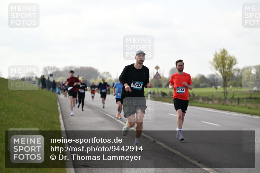 12.04.2026 - 45. Internationalen Wilhelmsburger Insellauf Dr. Thomas Lammeyer http://msf.ph/oto/9442914 12.04.2026 10:14:09 Laufen 5732, 2614 meine-sportfotos.de