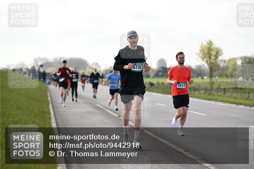12.04.2026 - 45. Internationalen Wilhelmsburger Insellauf Dr. Thomas Lammeyer http://msf.ph/oto/9442918 12.04.2026 10:14:09 Laufen 5732, 2614 meine-sportfotos.de
