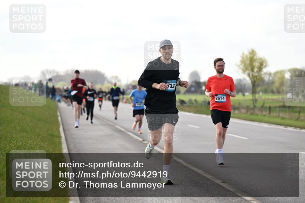 12.04.2026 - 45. Internationalen Wilhelmsburger Insellauf Dr. Thomas Lammeyer http://msf.ph/oto/9442919 12.04.2026 10:14:10 Laufen 732, 2614 meine-sportfotos.de