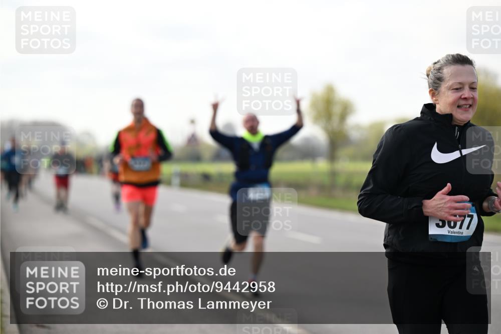 12.04.2026 - 45. Internationalen Wilhelmsburger Insellauf Dr. Thomas Lammeyer http://msf.ph/oto/9442958 12.04.2026 10:14:19 Laufen 5077 meine-sportfotos.de