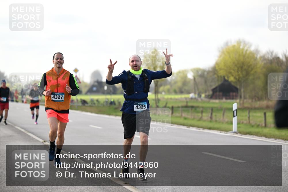 12.04.2026 - 45. Internationalen Wilhelmsburger Insellauf Dr. Thomas Lammeyer http://msf.ph/oto/9442960 12.04.2026 10:14:19 Laufen 4327, 4325 meine-sportfotos.de