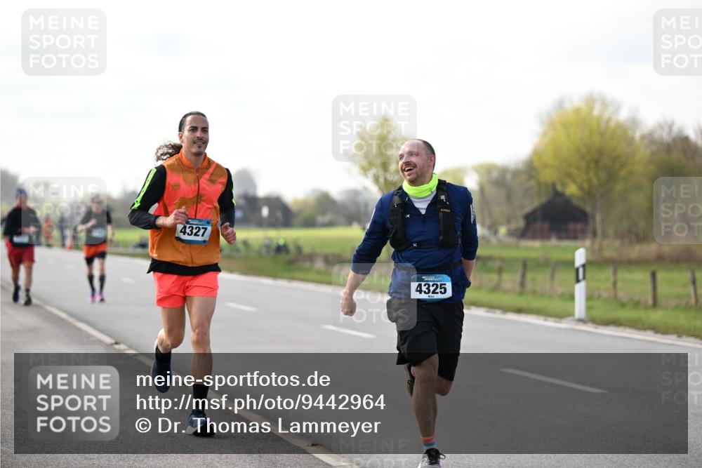 12.04.2026 - 45. Internationalen Wilhelmsburger Insellauf Dr. Thomas Lammeyer http://msf.ph/oto/9442964 12.04.2026 10:14:20 Laufen 4327, 4325 meine-sportfotos.de