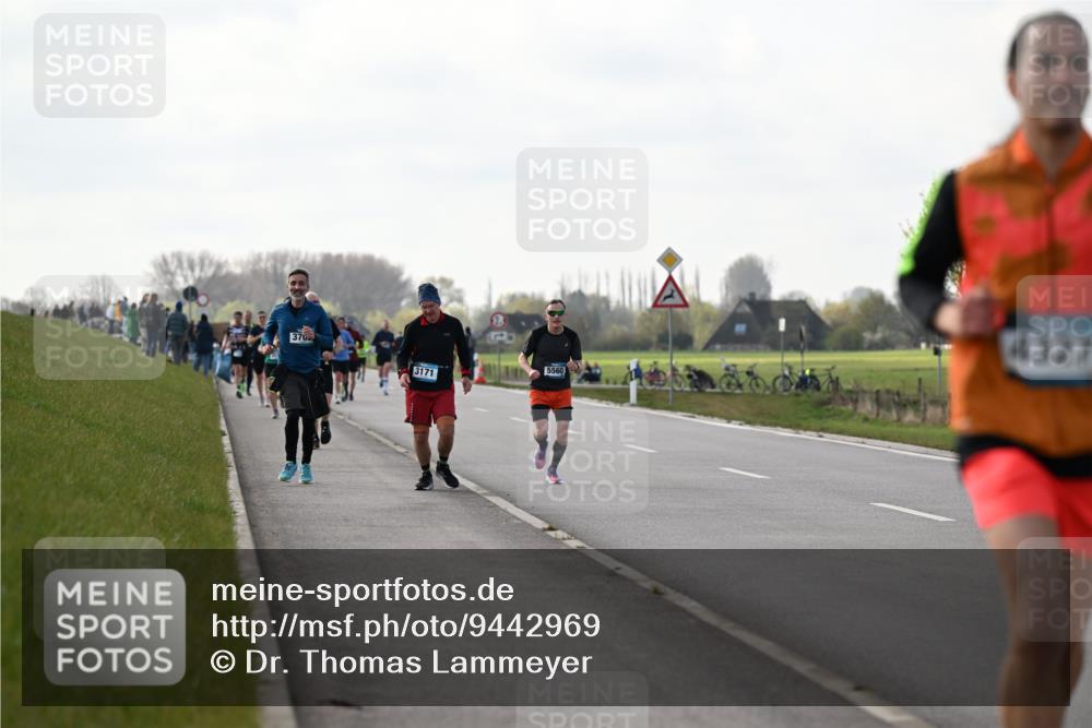 12.04.2026 - 45. Internationalen Wilhelmsburger Insellauf Dr. Thomas Lammeyer http://msf.ph/oto/9442969 12.04.2026 10:14:22 Laufen 370, 3171, 2, 5560, 4327 meine-sportfotos.de