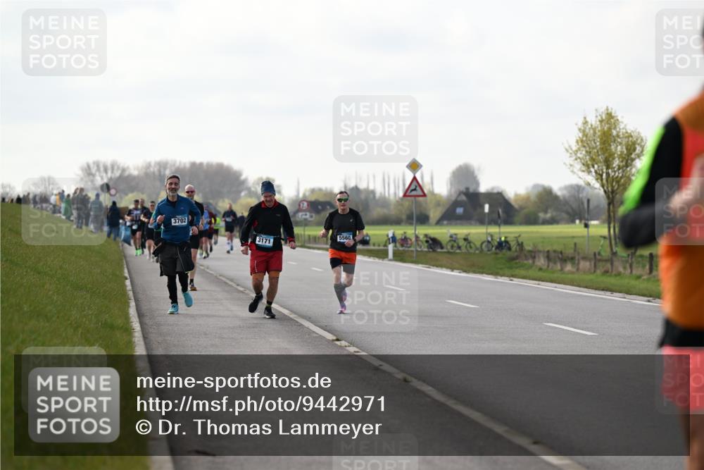 12.04.2026 - 45. Internationalen Wilhelmsburger Insellauf Dr. Thomas Lammeyer http://msf.ph/oto/9442971 12.04.2026 10:14:22 Laufen 3702, 3171, 5560 meine-sportfotos.de