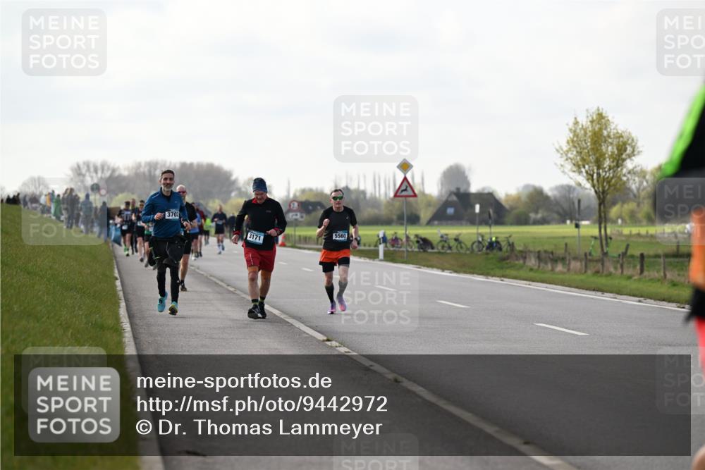 12.04.2026 - 45. Internationalen Wilhelmsburger Insellauf Dr. Thomas Lammeyer http://msf.ph/oto/9442972 12.04.2026 10:14:22 Laufen 3702, 3171, 5560 meine-sportfotos.de