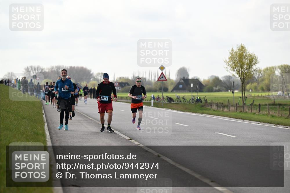 12.04.2026 - 45. Internationalen Wilhelmsburger Insellauf Dr. Thomas Lammeyer http://msf.ph/oto/9442974 12.04.2026 10:14:22 Laufen 370, 3171, 5560 meine-sportfotos.de