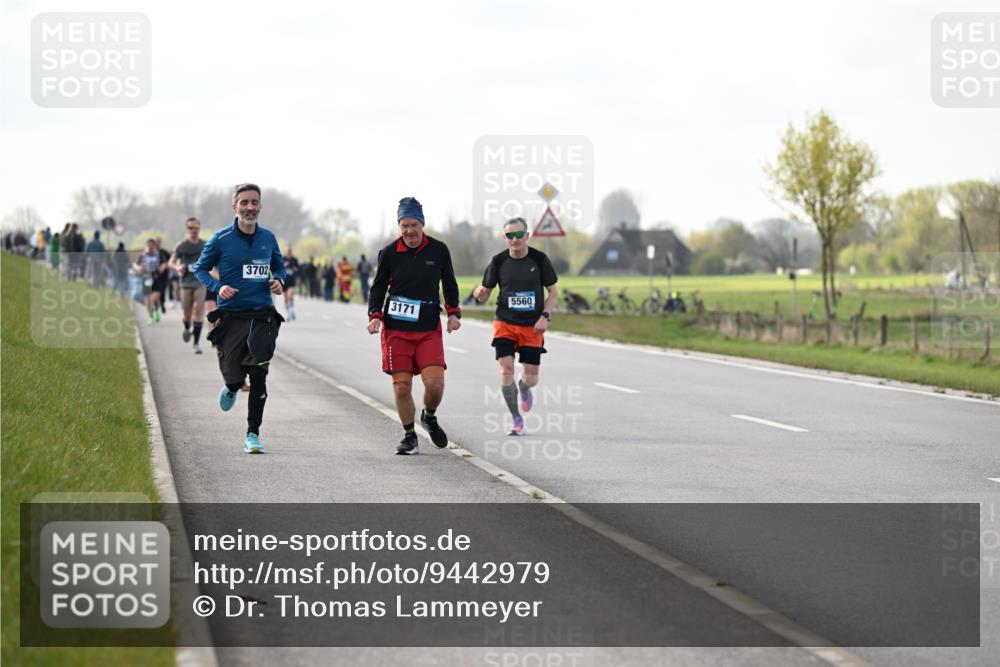 12.04.2026 - 45. Internationalen Wilhelmsburger Insellauf Dr. Thomas Lammeyer http://msf.ph/oto/9442979 12.04.2026 10:14:24 Laufen 3702, 3171, 5560 meine-sportfotos.de