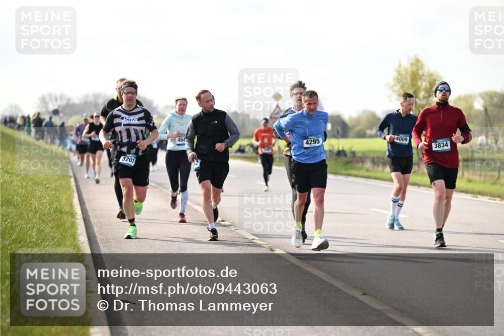 12.04.2026 - 45. Internationalen Wilhelmsburger Insellauf Dr. Thomas Lammeyer http://msf.ph/oto/9443063 12.04.2026 10:14:41 Laufen 3201, 464, 4295, 4009, 3834 meine-sportfotos.de