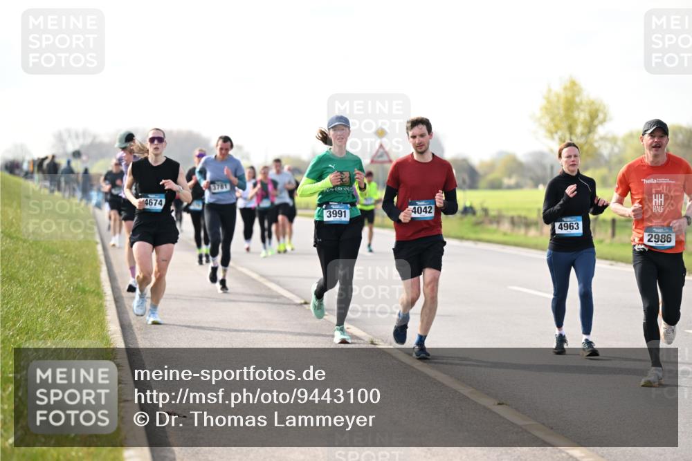 12.04.2026 - 45. Internationalen Wilhelmsburger Insellauf Dr. Thomas Lammeyer http://msf.ph/oto/9443100 12.04.2026 10:14:48 Laufen 4674, 4042, 3991, 4963, 2986 meine-sportfotos.de
