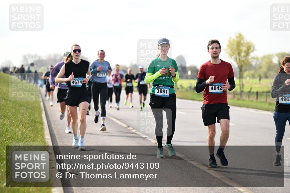 12.04.2026 - 45. Internationalen Wilhelmsburger Insellauf Dr. Thomas Lammeyer http://msf.ph/oto/9443109 12.04.2026 10:14:49 Laufen 4674, 3781, 3991, 4042, 4963 meine-sportfotos.de