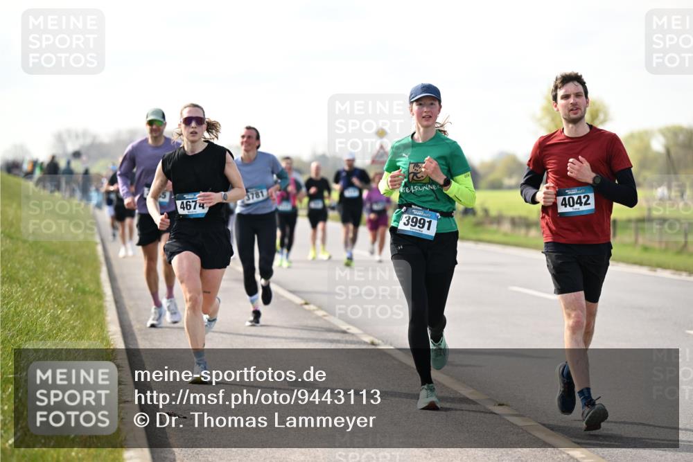 12.04.2026 - 45. Internationalen Wilhelmsburger Insellauf Dr. Thomas Lammeyer http://msf.ph/oto/9443113 12.04.2026 10:14:49 Laufen 4042, 4674, 3991 meine-sportfotos.de