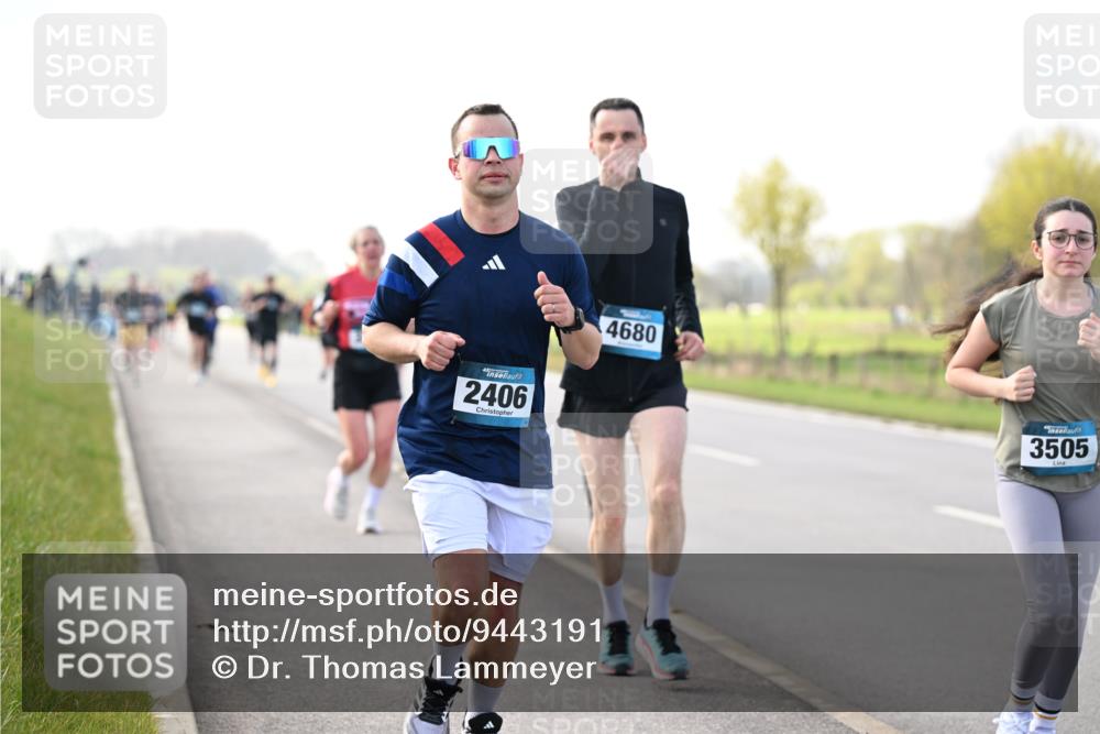 12.04.2026 - 45. Internationalen Wilhelmsburger Insellauf Dr. Thomas Lammeyer http://msf.ph/oto/9443191 12.04.2026 10:15:03 Laufen 45, 2406, 4680, 3505 meine-sportfotos.de