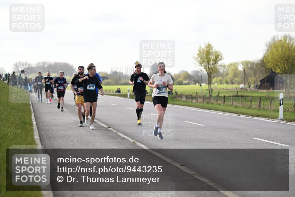 12.04.2026 - 45. Internationalen Wilhelmsburger Insellauf Dr. Thomas Lammeyer http://msf.ph/oto/9443235 12.04.2026 10:15:12 Laufen 2836, 4976, 3831 meine-sportfotos.de