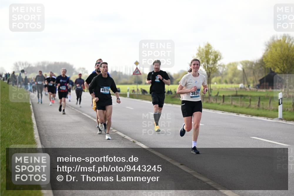 12.04.2026 - 45. Internationalen Wilhelmsburger Insellauf Dr. Thomas Lammeyer http://msf.ph/oto/9443245 12.04.2026 10:15:14 Laufen 4976, 3831 meine-sportfotos.de