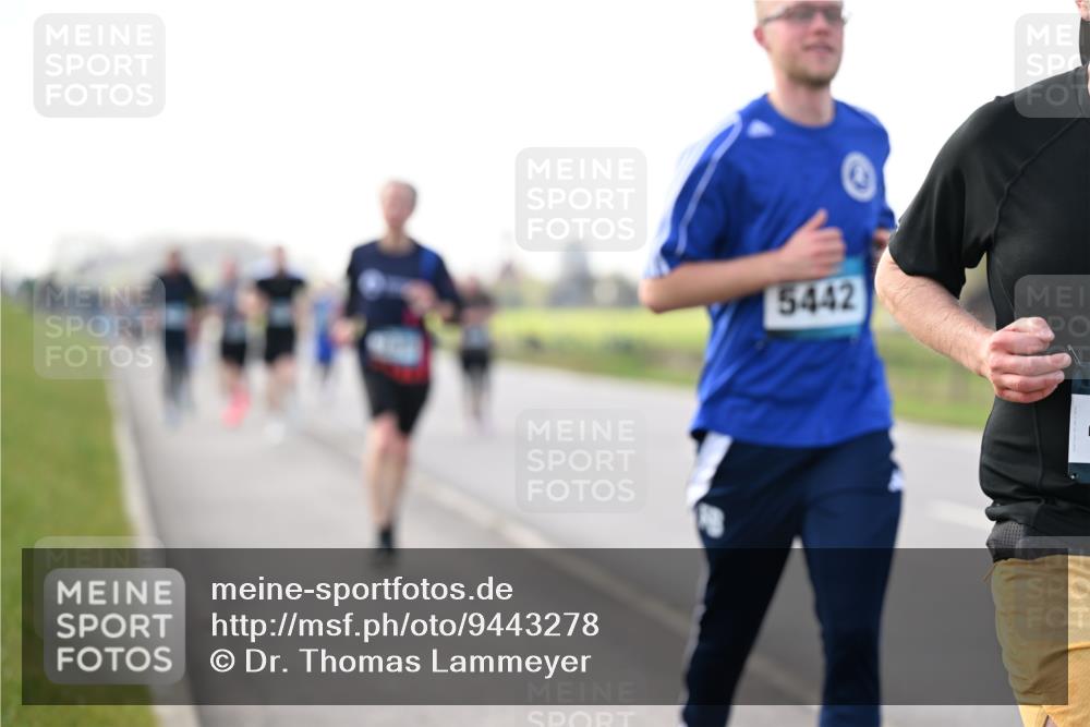12.04.2026 - 45. Internationalen Wilhelmsburger Insellauf Dr. Thomas Lammeyer http://msf.ph/oto/9443278 12.04.2026 10:15:19 Laufen 5442 meine-sportfotos.de