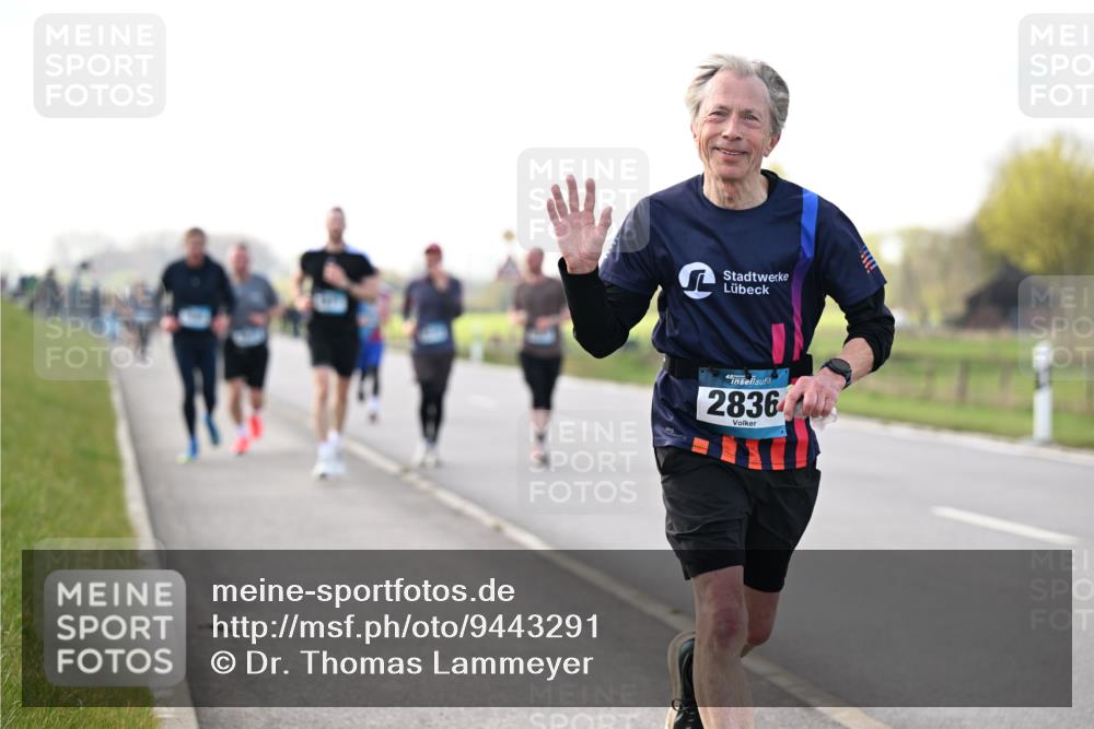 12.04.2026 - 45. Internationalen Wilhelmsburger Insellauf Dr. Thomas Lammeyer http://msf.ph/oto/9443291 12.04.2026 10:15:21 Laufen 2836 meine-sportfotos.de